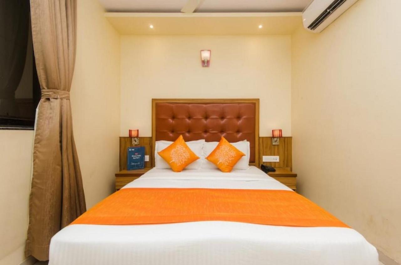 Aster Hotel Near Mumbai Airport ภายนอก รูปภาพ