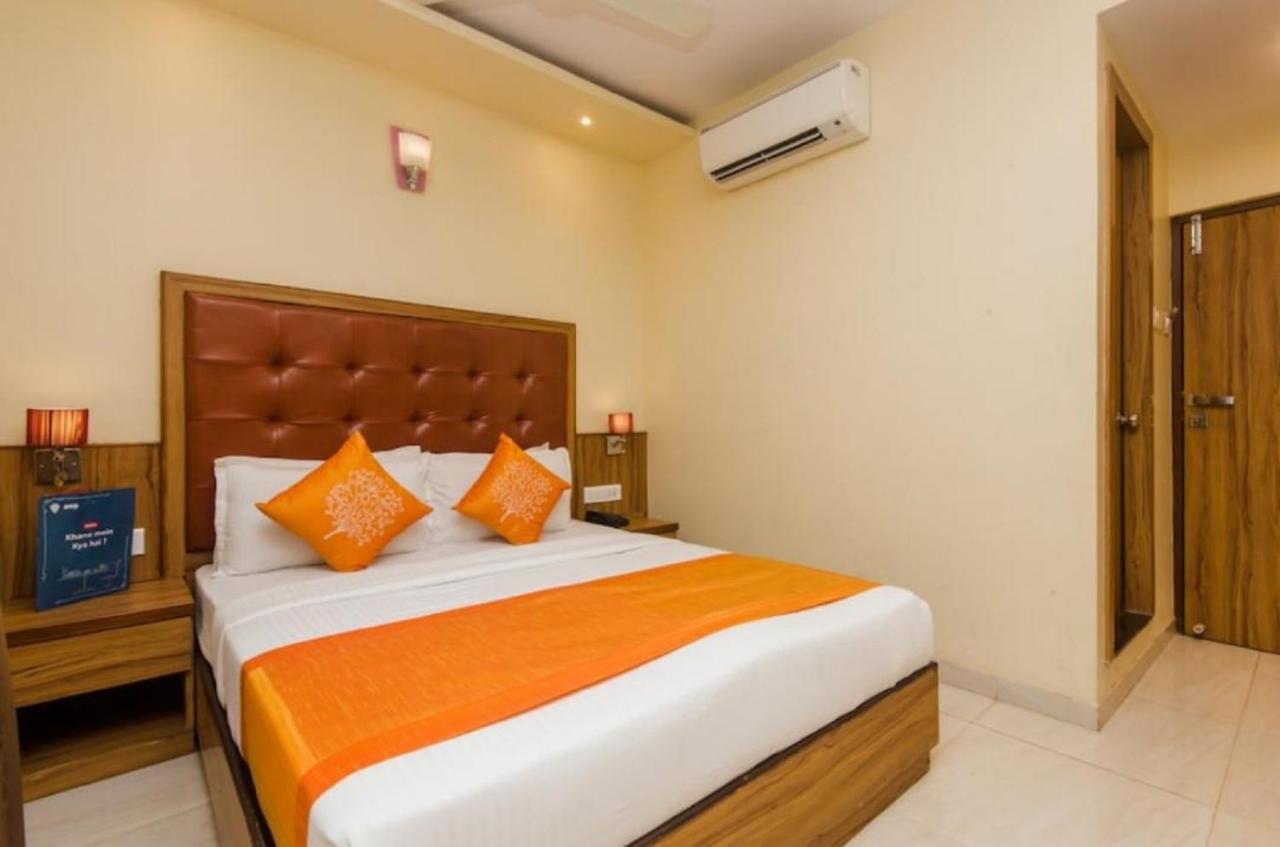 Aster Hotel Near Mumbai Airport ภายนอก รูปภาพ
