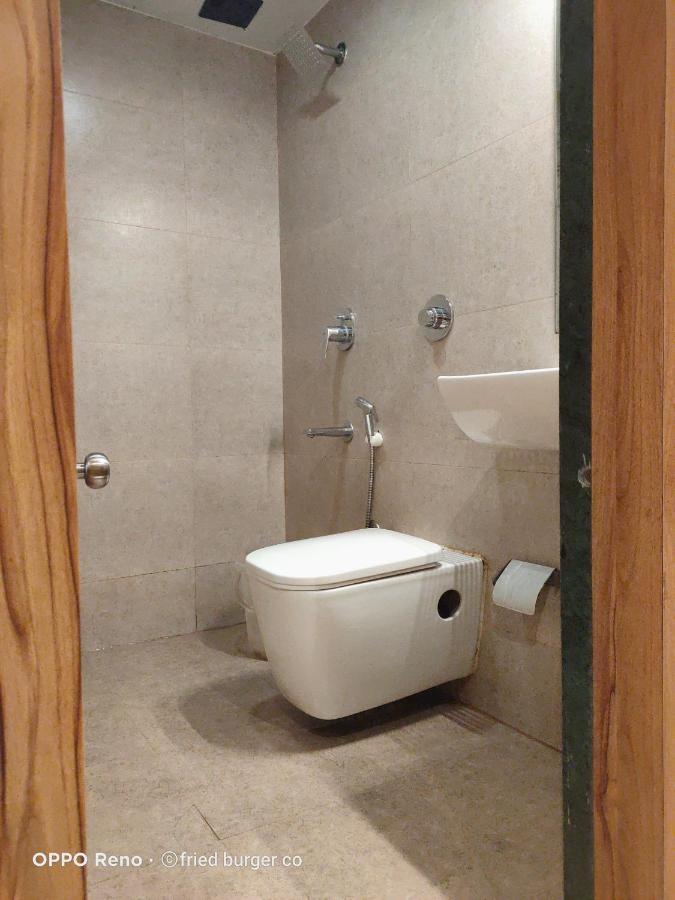 Aster Hotel Near Mumbai Airport ภายนอก รูปภาพ